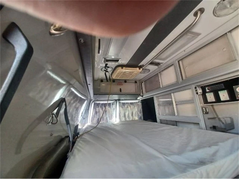 1995 Ford Econoline Van - Image 18 of 24