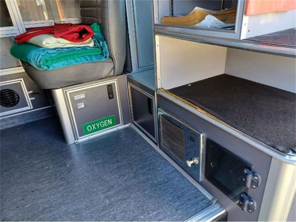 1995 Ford Econoline Van - Image 10 of 24