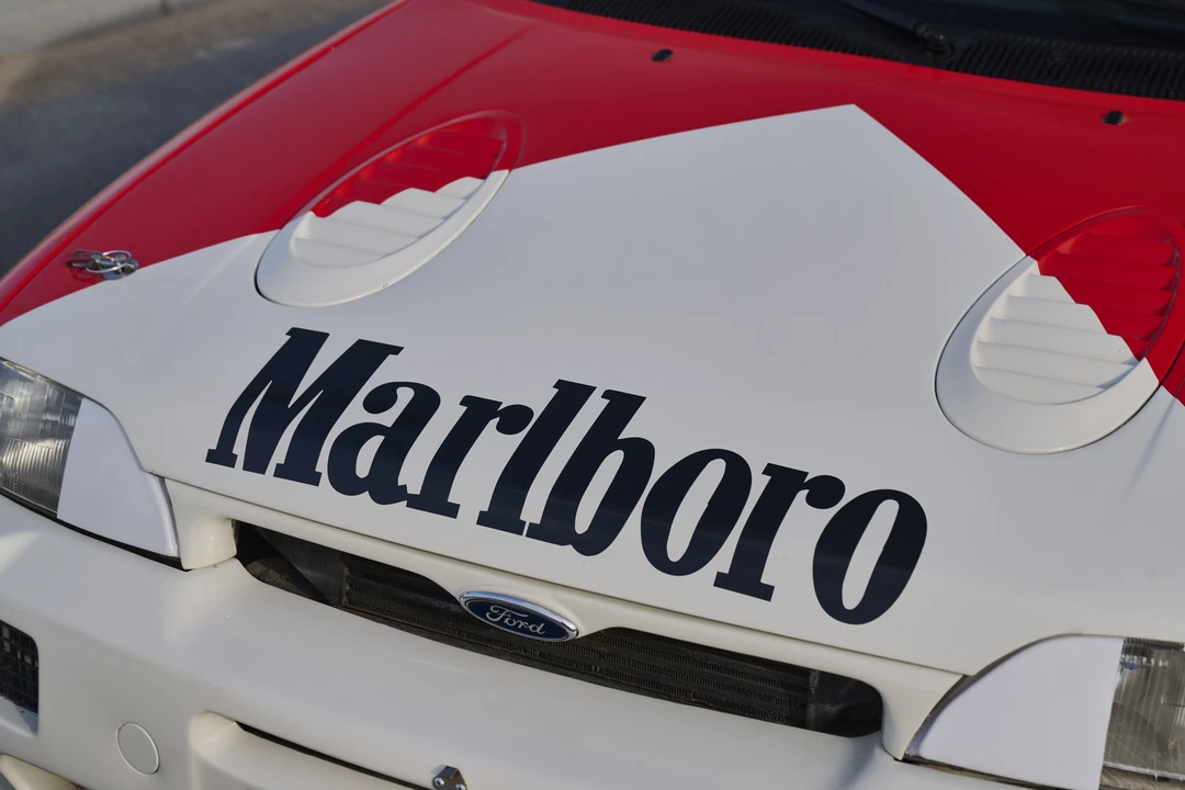 1995 Ford Escort RS Cosworth - Image 25 of 31