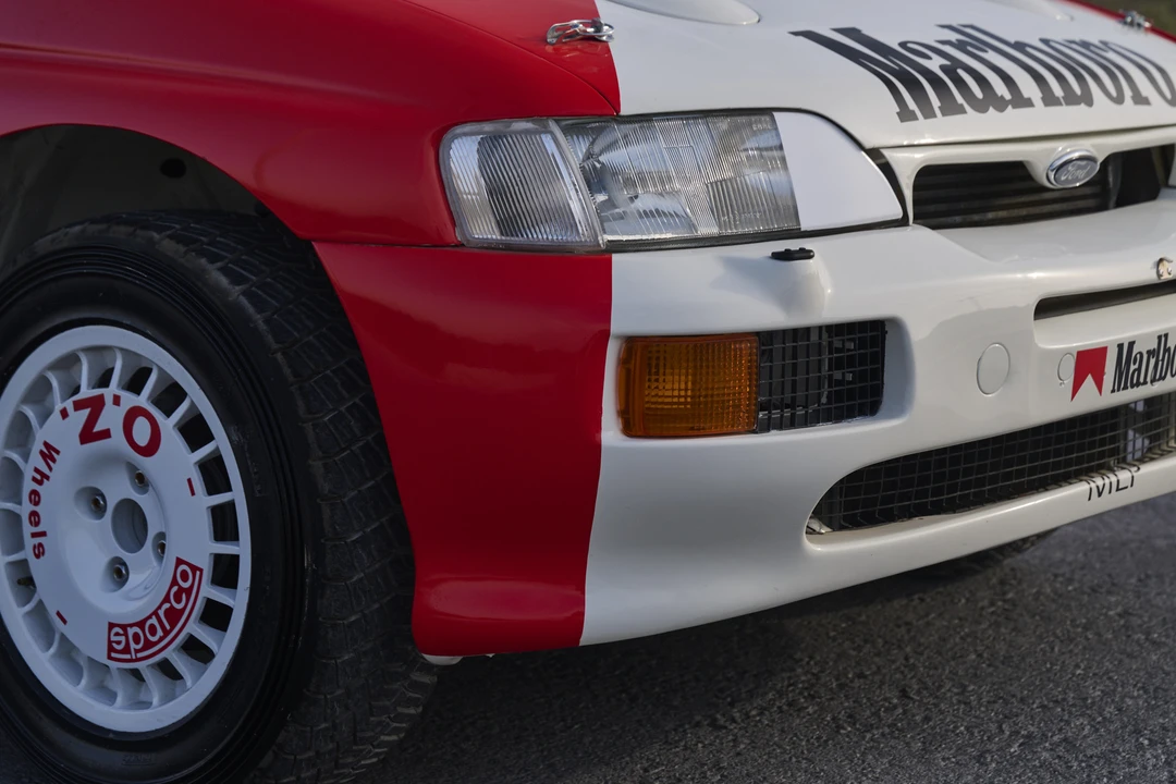 1995 Ford Escort RS Cosworth - Image 28 of 31
