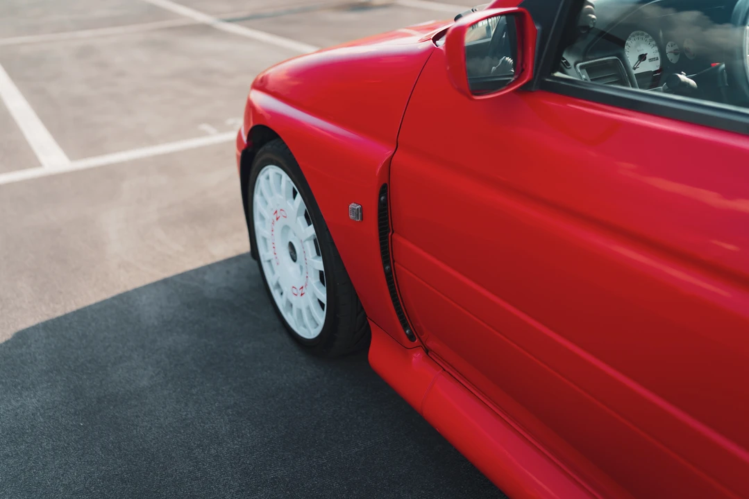1994 Ford Escort RS Cosworth - Image 24 of 31