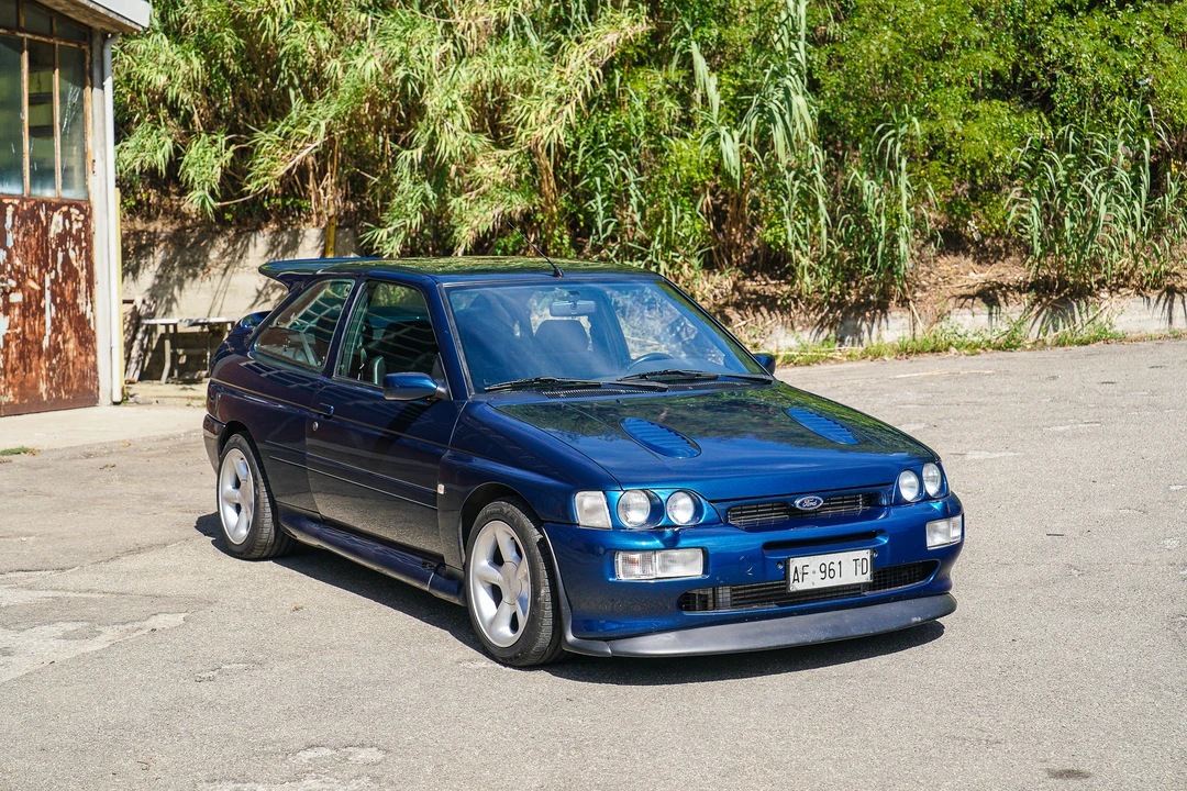 1995 Ford Escort RS Cosworth - Image 3 of 31