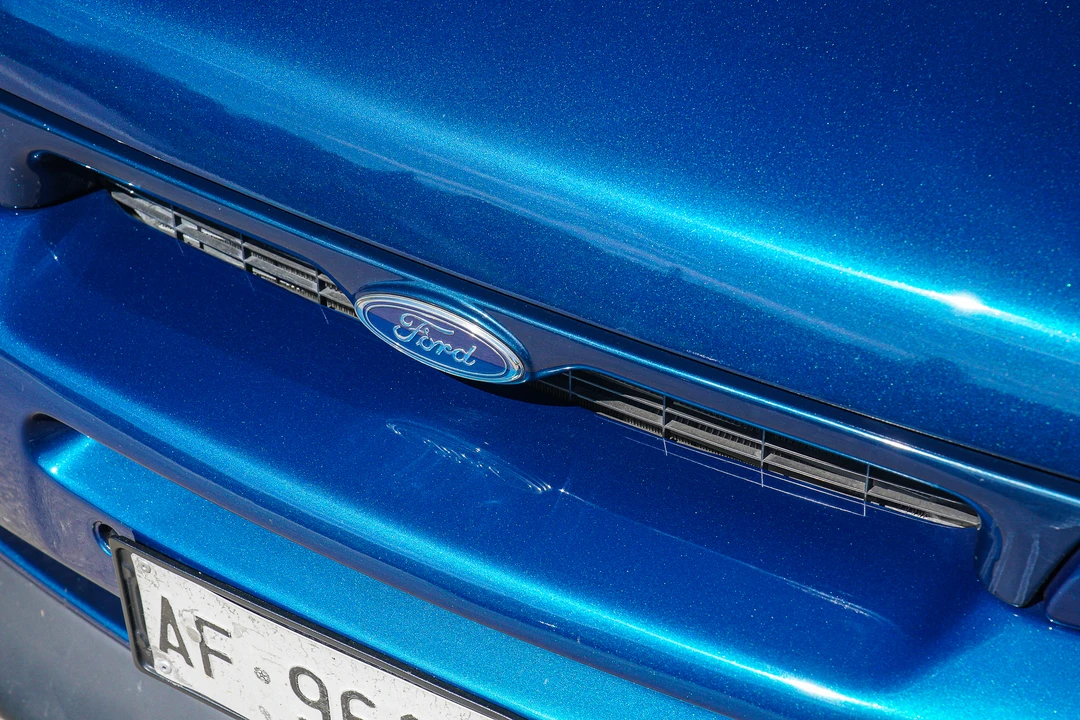 1995 Ford Escort RS Cosworth - Image 22 of 31