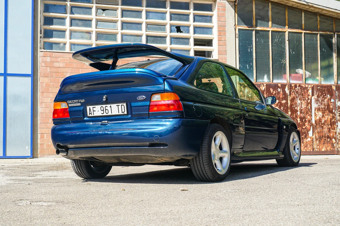 1995 Ford Escort RS Cosworth - Image 12 of 31