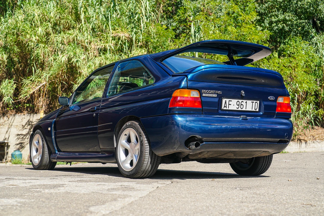 1995 Ford Escort RS Cosworth - Image 15 of 31