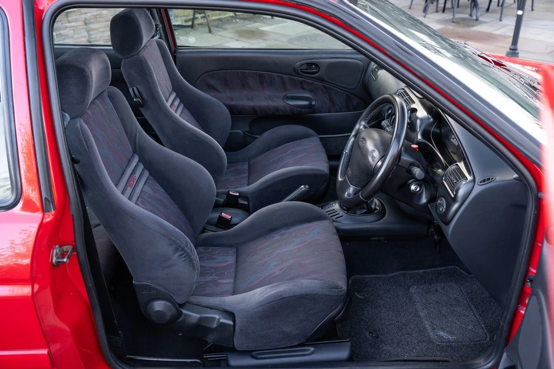 1995 Ford Escort - Image 29 of 30