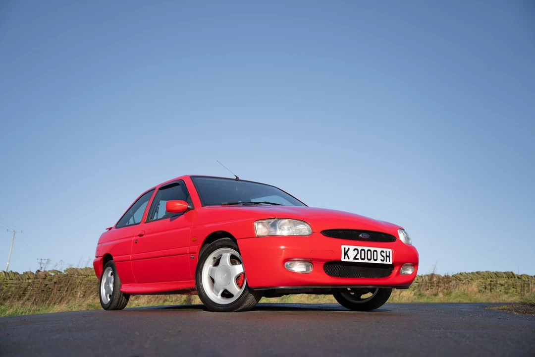 1995 Ford Escort - Image 2 of 30