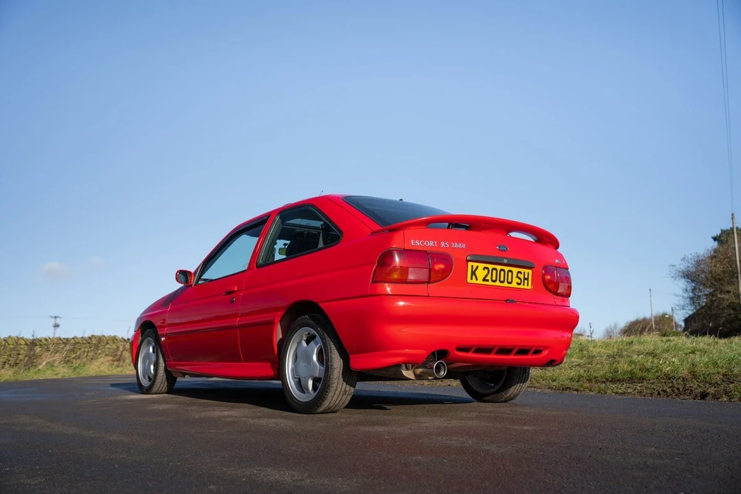 1995 Ford Escort - Image 15 of 30