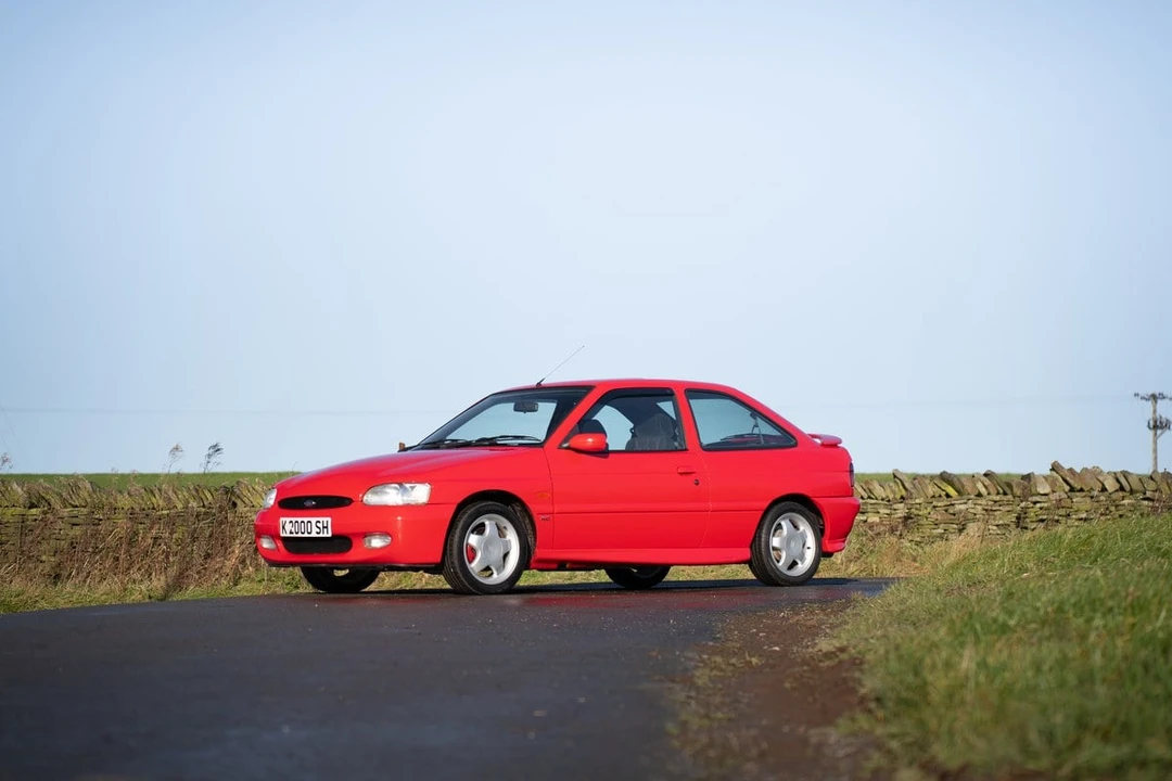 1995 Ford Escort - Image 9 of 30