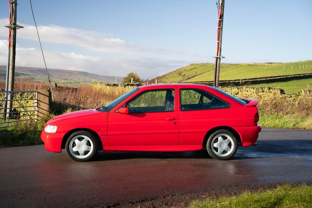 1995 Ford Escort - Image 13 of 30