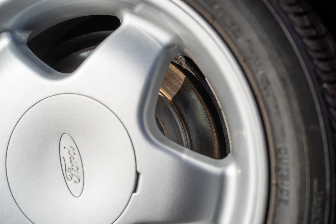 1995 Ford Escort - Image 26 of 30