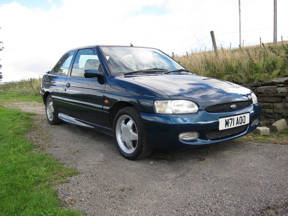 1995 Ford Escort - Image 10 of 11