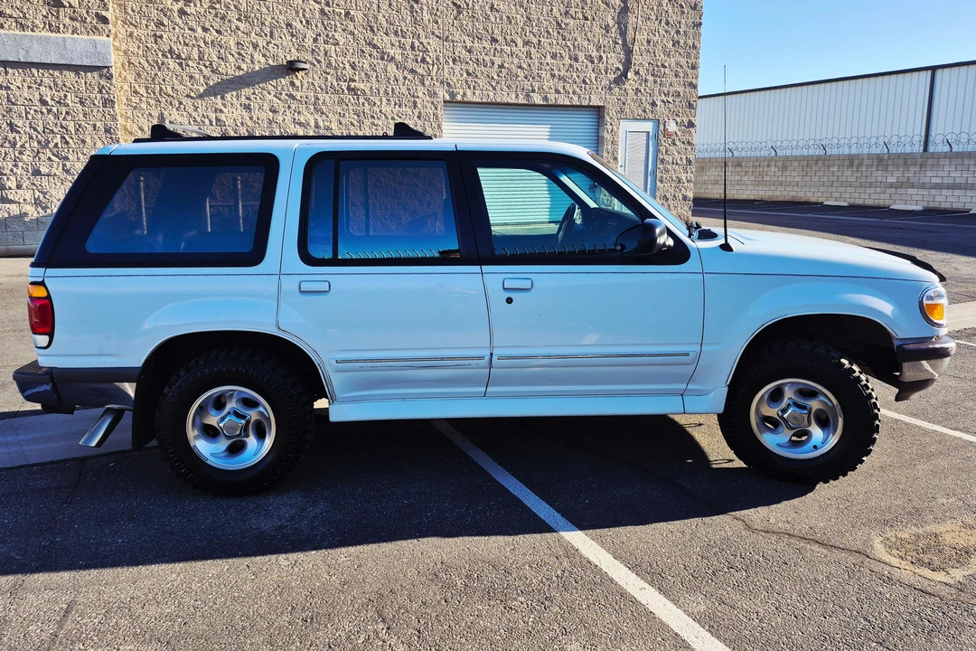 1995 Ford Explorer 2nd Gen - Image 3 of 31