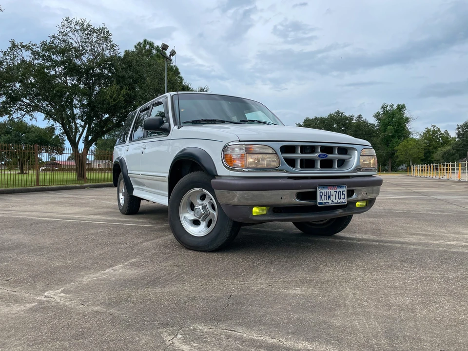1995 Ford Explorer 2nd Gen - Image 15 of 30