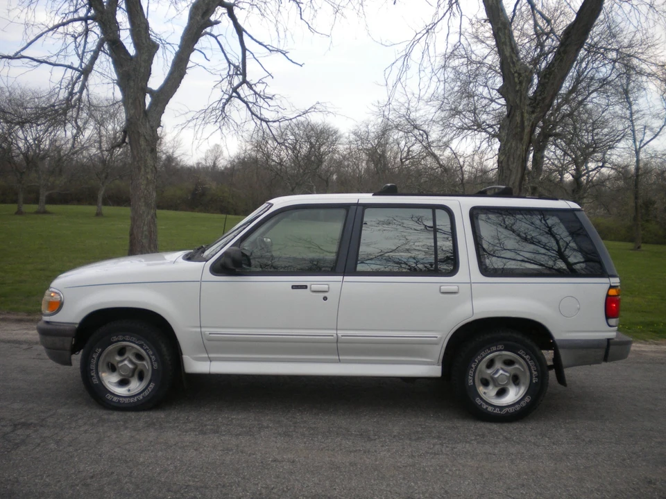 1995 Ford Explorer 2nd Gen - Image 4 of 21