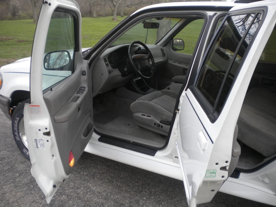1995 Ford Explorer 2nd Gen - Image 18 of 21
