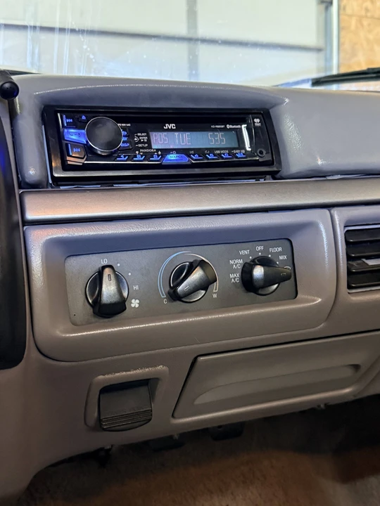 1995 Ford F-Series 9th Gen - Image 25 of 31