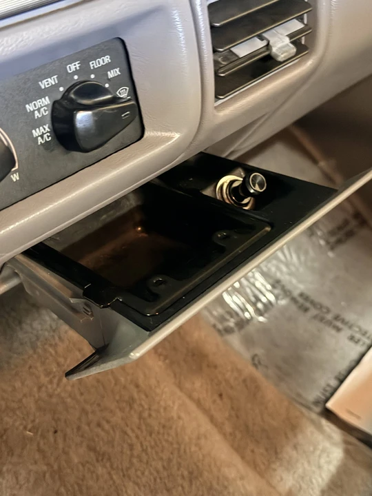 1995 Ford F-Series 9th Gen - Image 27 of 31