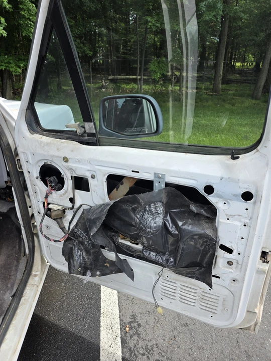 1995 Ford F-150 SVT Lightning 9th Gen - Image 18 of 31