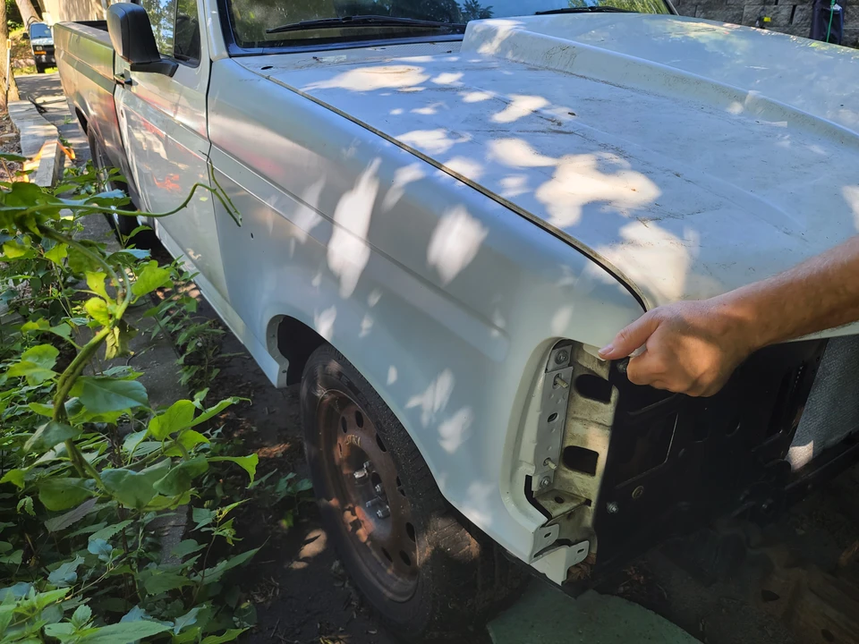 1995 Ford F-150 SVT Lightning 9th Gen - Image 10 of 31