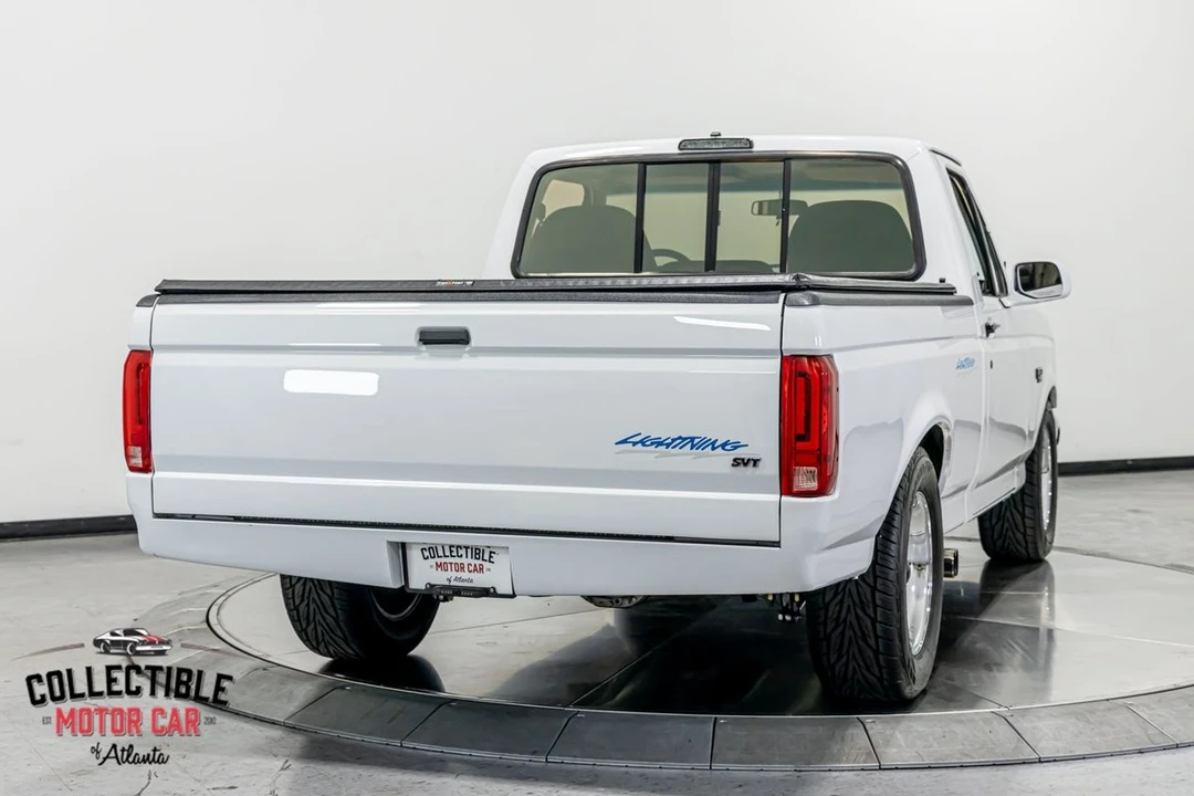1995 Ford F-150 SVT Lightning 9th Gen - Image 20 of 31