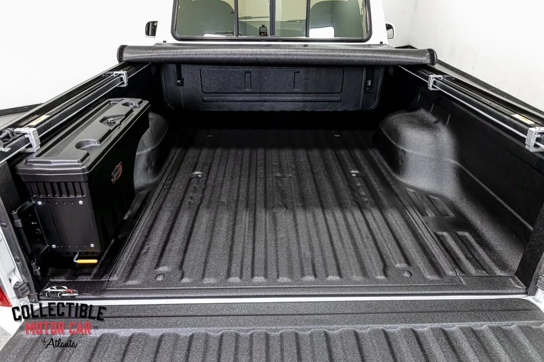 1995 Ford F-150 SVT Lightning 9th Gen - Image 7 of 31