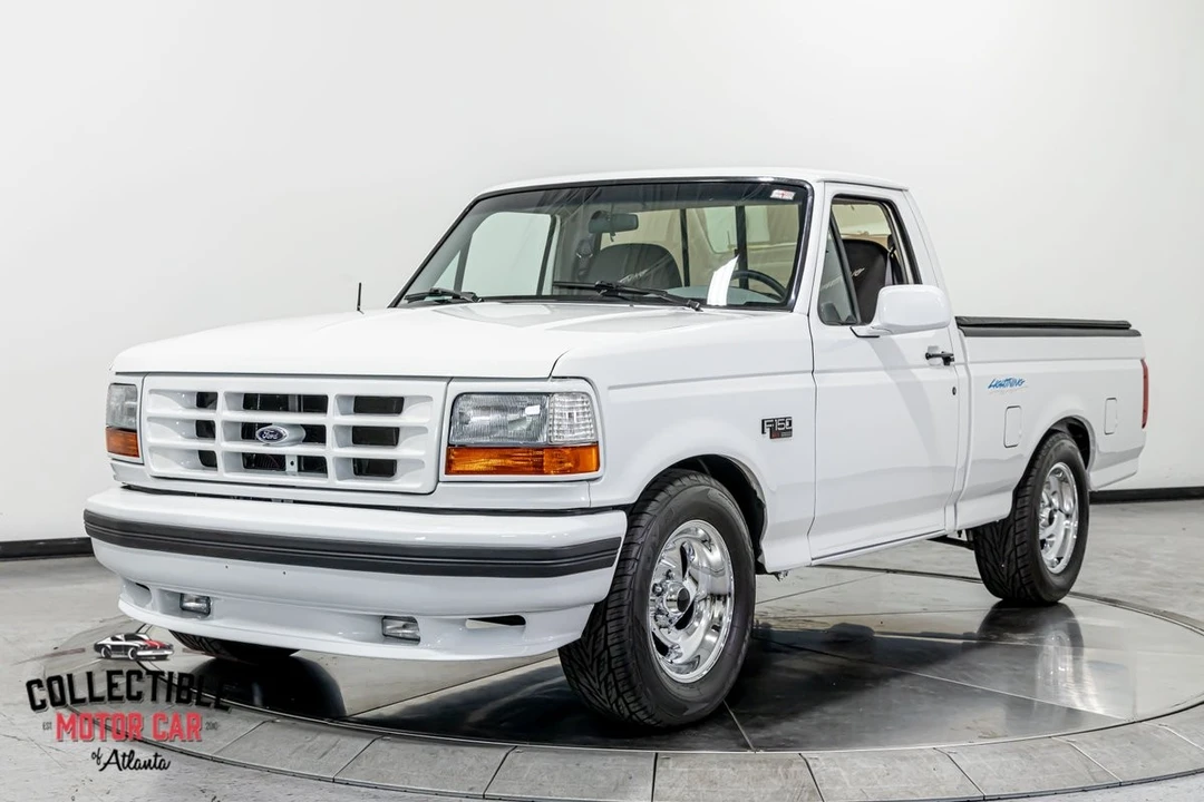 1995 Ford F-150 SVT Lightning 9th Gen - Image 9 of 31