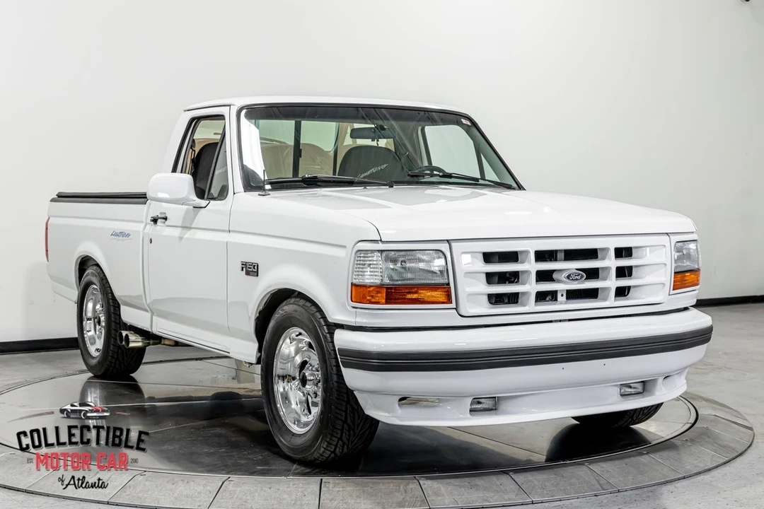 1995 Ford F-150 SVT Lightning 9th Gen - Image 29 of 31