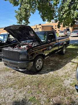 1995 Ford F-150 SVT Lightning Pickup 2D 6 1/2 ft