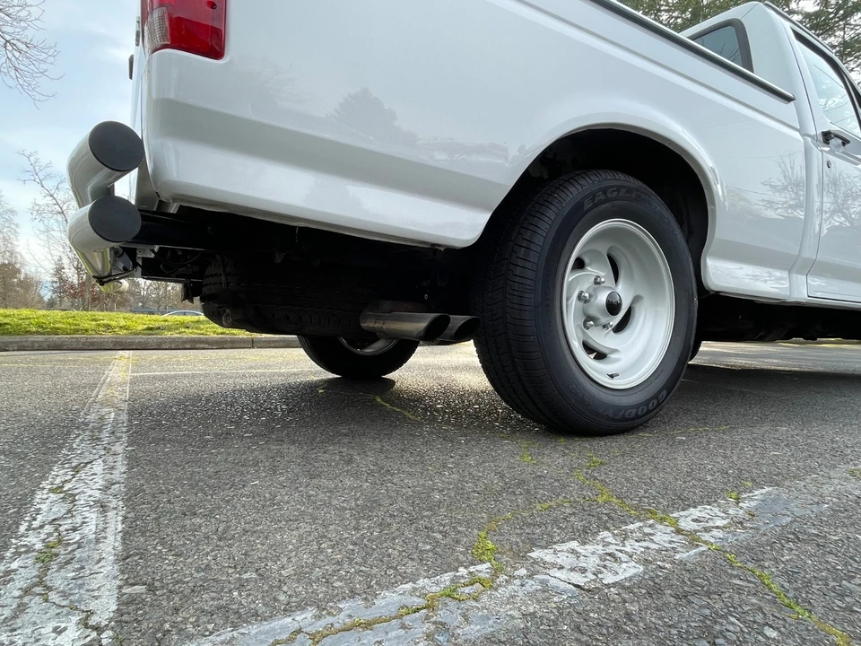 1995 Ford F-150 SVT Lightning 9th Gen - Image 7 of 21