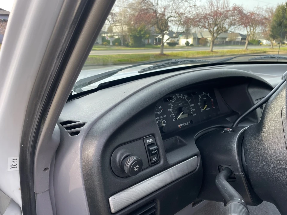 1995 Ford F-150 SVT Lightning 9th Gen - Image 20 of 21
