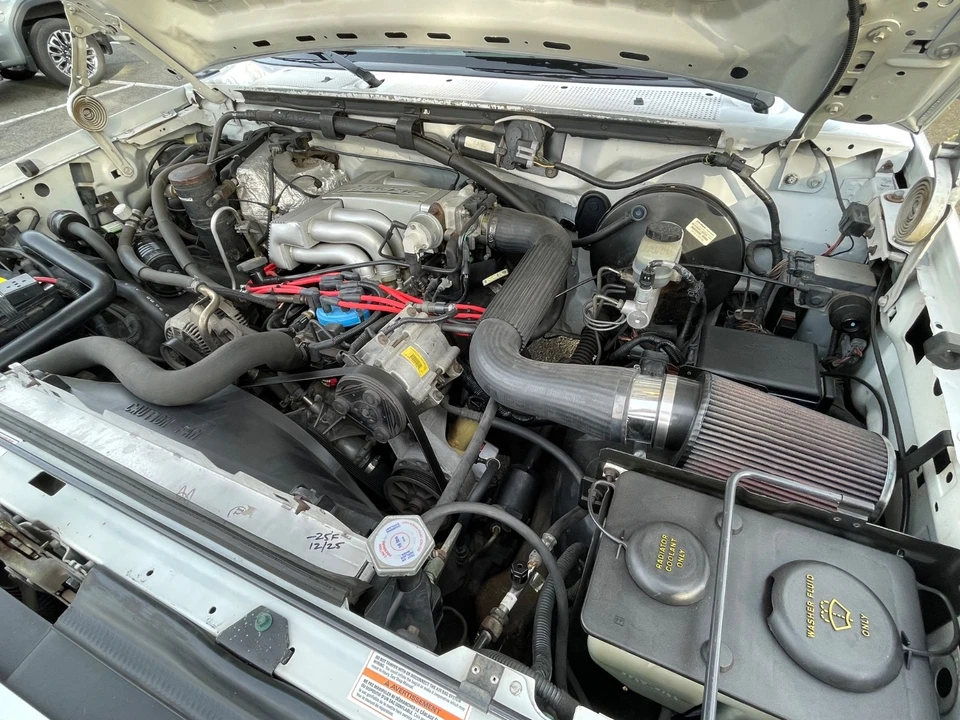 1995 Ford F-150 SVT Lightning 9th Gen - Image 16 of 21