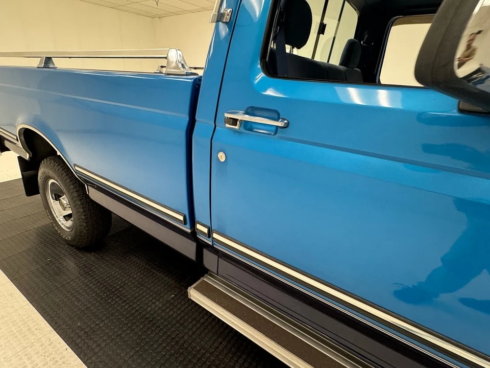 1995 Ford F-Series 9th Gen - Image 23 of 31