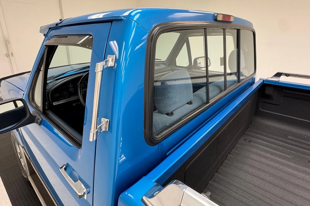 1995 Ford F-Series 9th Gen - Image 17 of 31