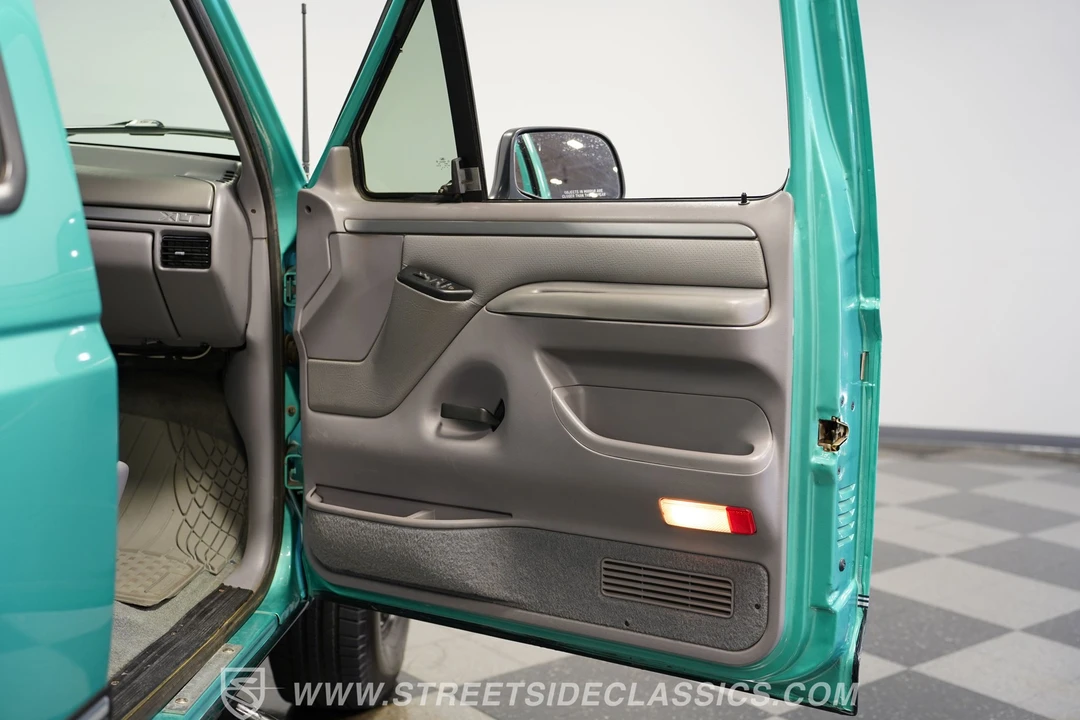 1995 Ford F-Series 9th Gen - Image 28 of 31