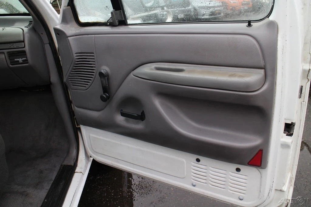 1995 Ford F-Series 9th Gen - Image 17 of 21