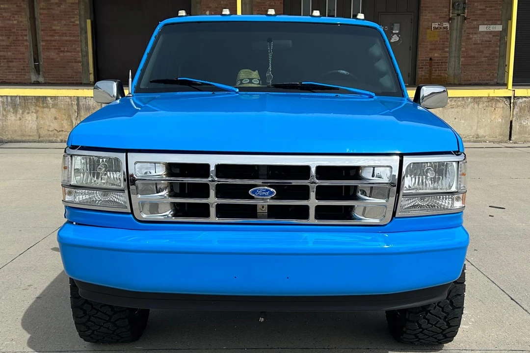 1995 Ford Super Duty - Image 2 of 31