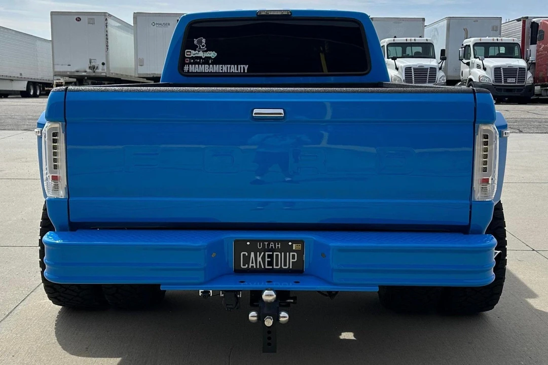 1995 Ford Super Duty - Image 5 of 31