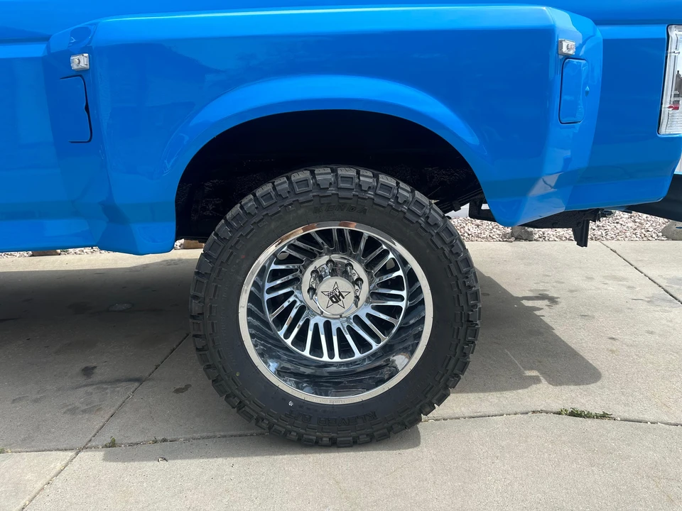 1995 Ford Super Duty - Image 18 of 31
