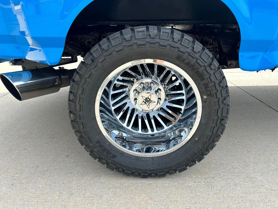 1995 Ford Super Duty - Image 19 of 31