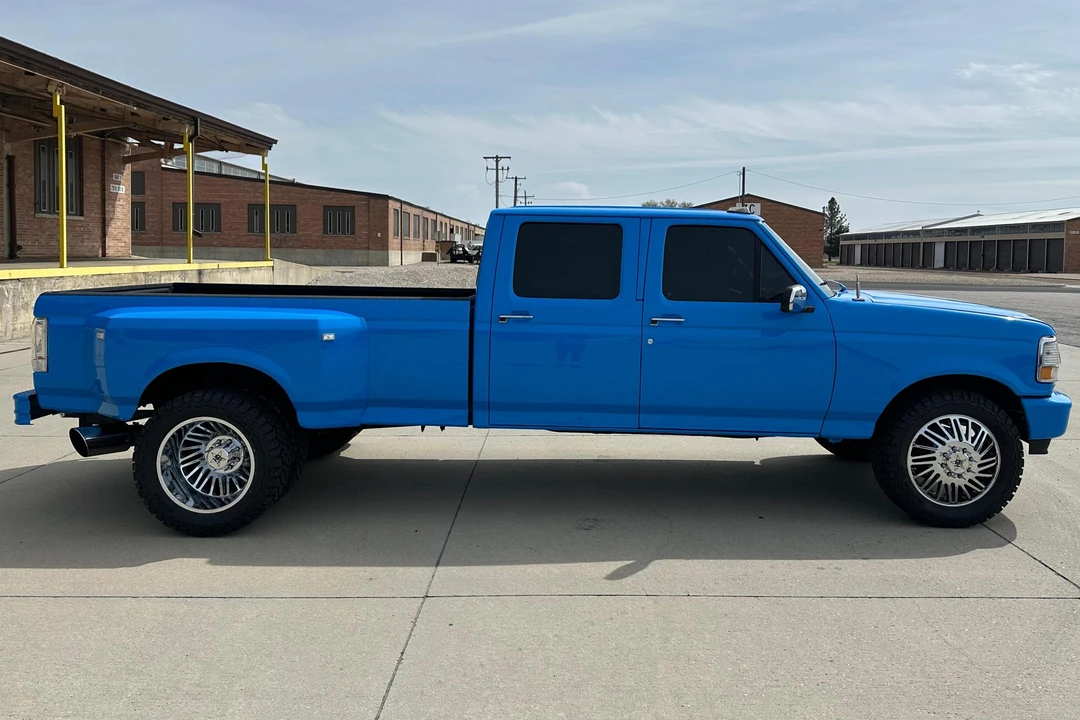 1995 Ford Super Duty - Image 3 of 31