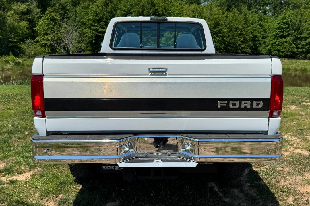 1995 Ford Super Duty - Image 5 of 31