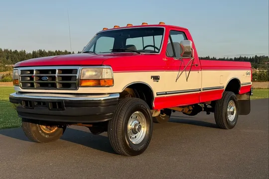 1995 Ford F-350 XLT Power Stroke 4×4 5-Speed