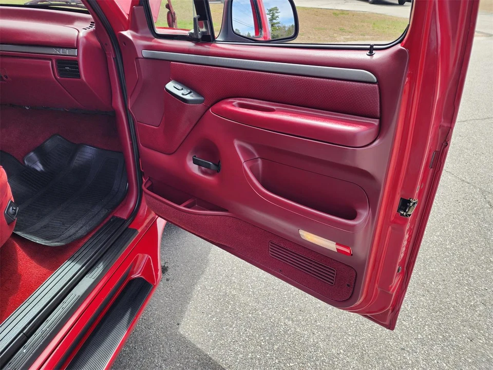 1995 Ford F-Series 9th Gen - Image 28 of 31