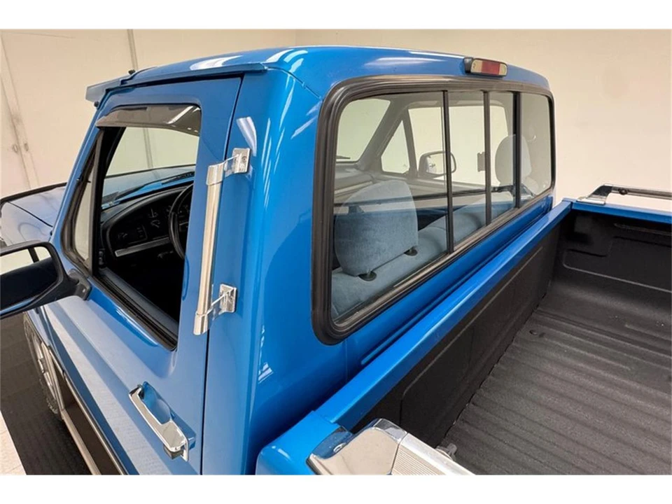1995 Ford F-Series 9th Gen - Image 17 of 31