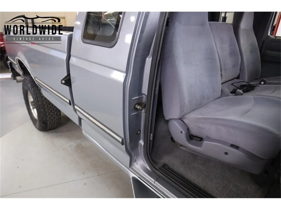 1995 Ford F-Series 9th Gen - Image 28 of 31