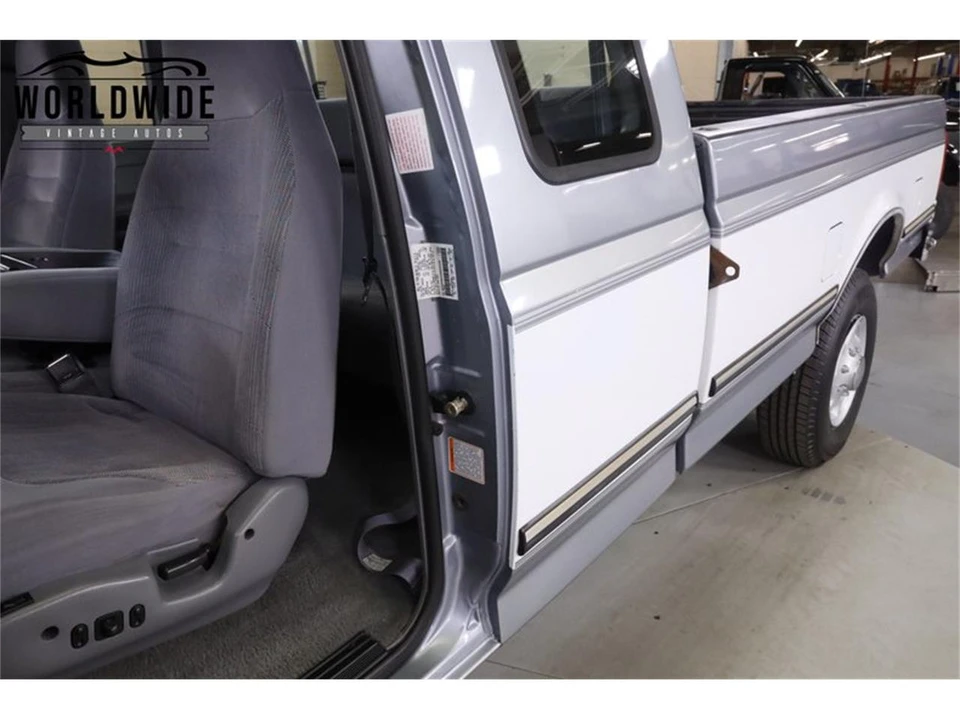 1995 Ford F-Series 9th Gen - Image 25 of 31