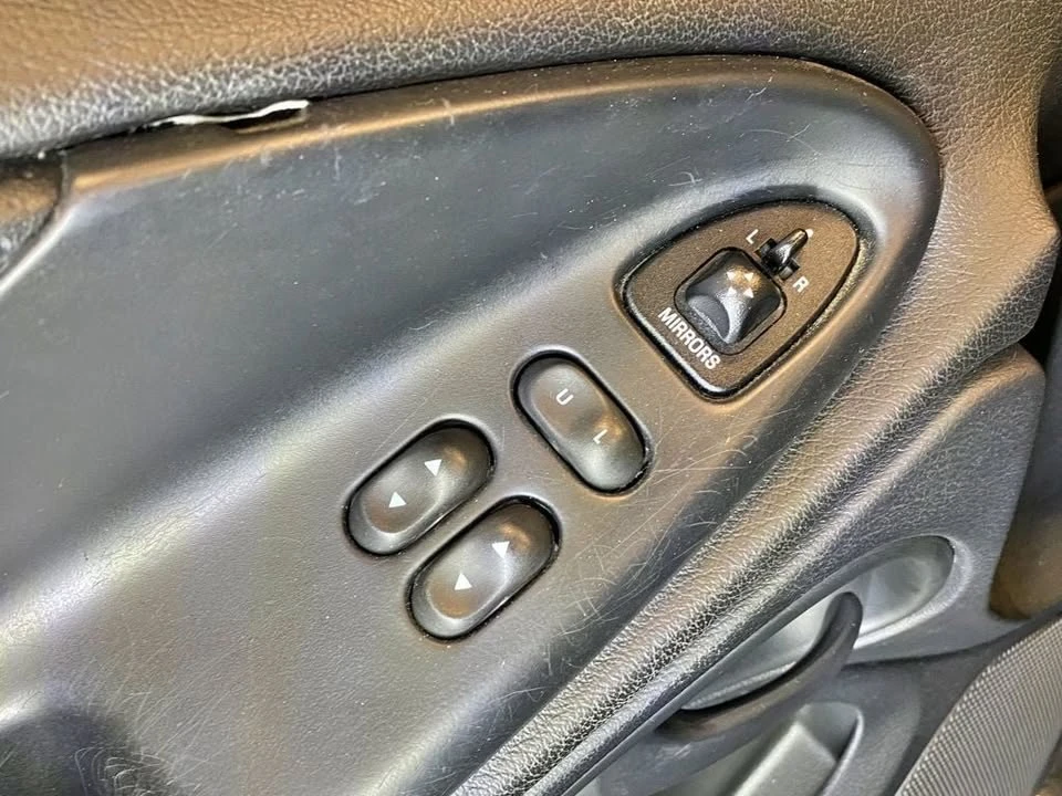 1995 Ford SN95 Mustang - Image 17 of 20