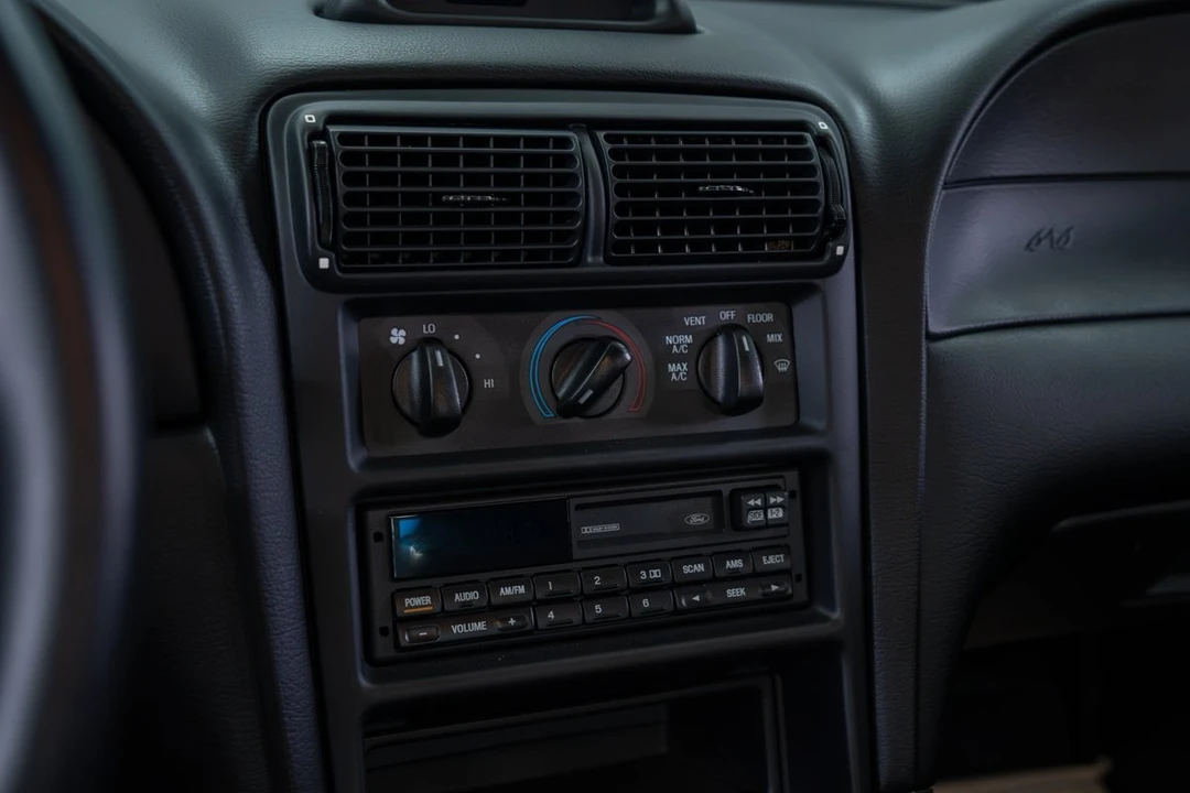 1995 Ford SN95 Mustang - Image 15 of 31