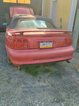 1995 Ford Mustang Convertible 2D